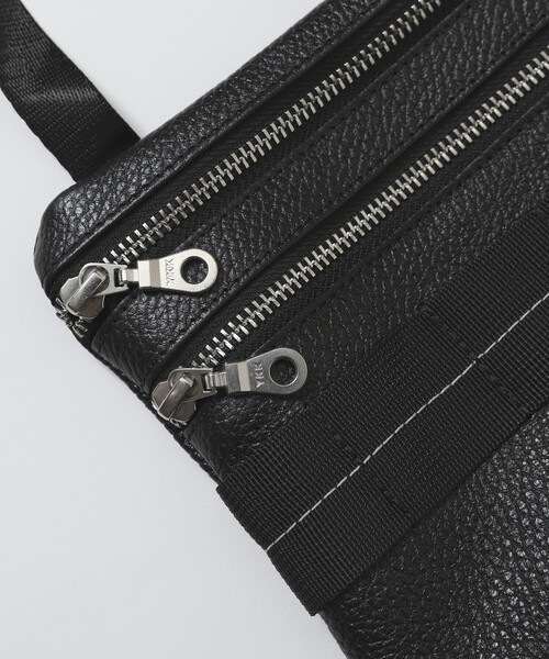 ショルダーバッグ レザー 斜めがけ first hand ファーストハンド 黒 Firsthand ショルダーバッグ Firsthand/ファーストハンド 2WAY