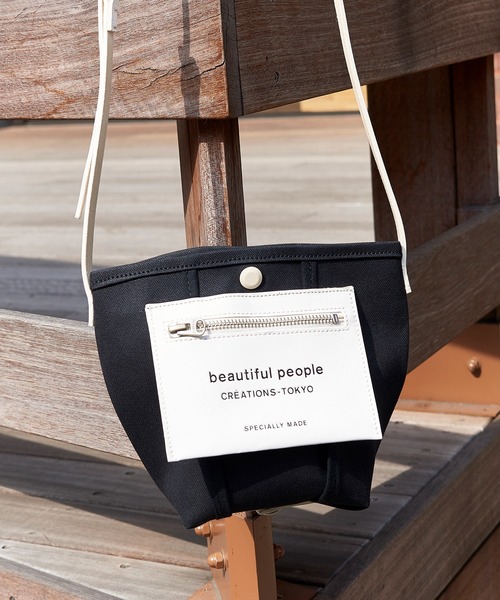 【新品未使用】beautiful people ショルダーバッグ　ホワイト beautiful people（ビューティフルピープル） ショルダーバッグ バッグ