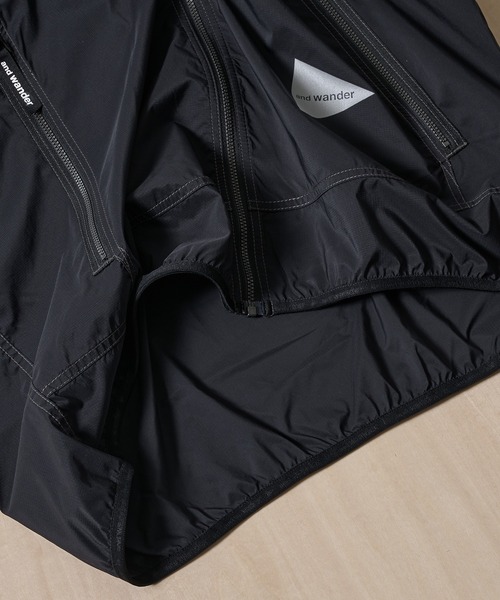 ベスト ジレ 「and wander/アンドワンダー」PERTEX wind vest メンズの画像
