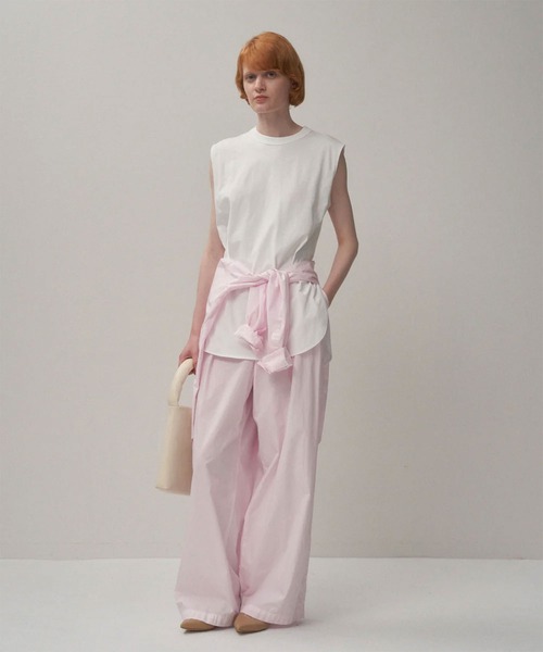 パンツ 「ATON/エイトン」NATURAL DYED COTTON LAWN TWO TUCKED PANTS/ナチュラルコットンツータックパンツの画像