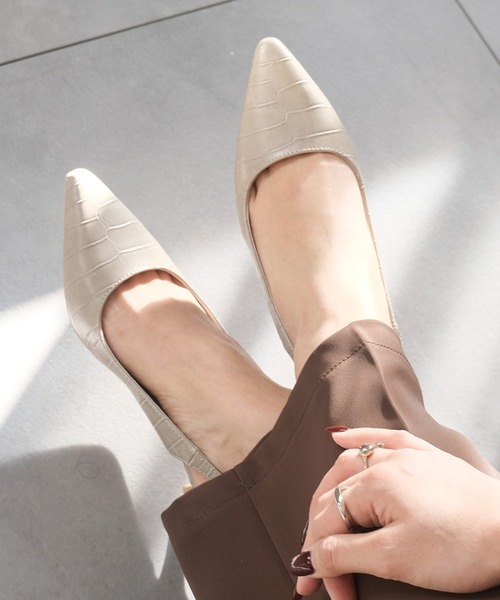 AmiAmi（アミアミ） パンプス ポインテッドトゥバックストラップ