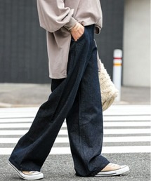 and it_ ジーンズ デニム デニムパンツ シルエットがきれいな