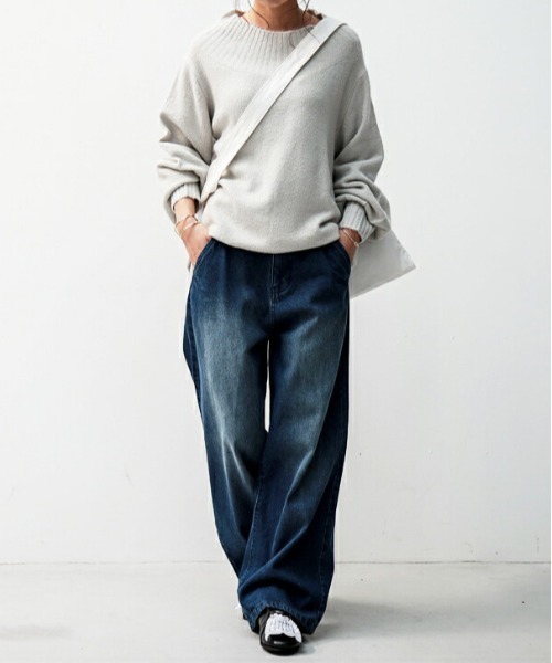 and it_ ジーンズ デニム デニムパンツ シルエットがきれいな