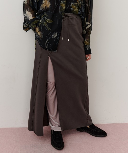 LA BELLE ETUDE（ラベルエチュード） スカート 深スリットスウェットI