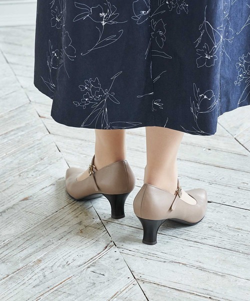 Riz raffinee（リズ ラフィーネ） パンプス Vカットアンクルストラップ