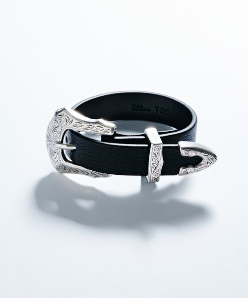 TOGA（トーガ）の「Concho leather bangle（ブレスレット）」 - WEAR