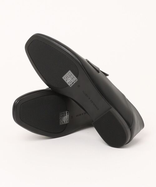 CHARLES ＆ KEITH ローファー アーモンドトゥ ペニーローファー
