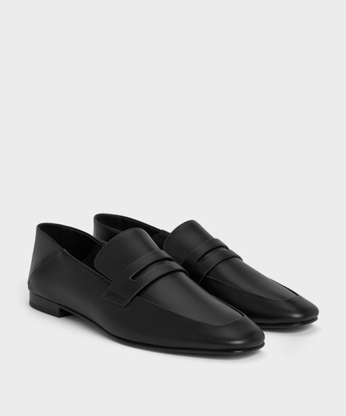 CHARLES ＆ KEITH ローファー アーモンドトゥ ペニーローファー