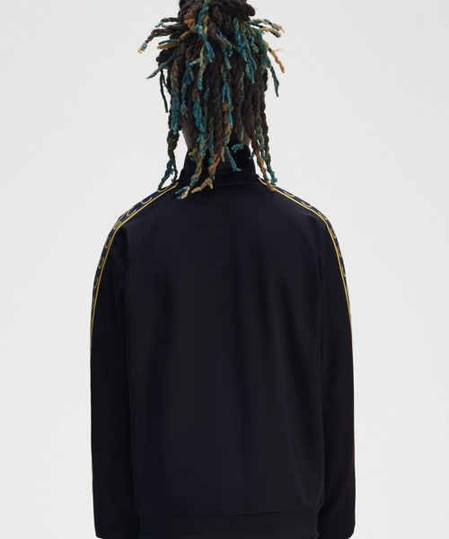 FRED PERRY（フレッドペリー） ブルゾン M ベージュ レディース