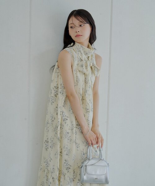 chico ワンピース Chico ワンピース 「SALON by Chico」アメスリロングフラワー