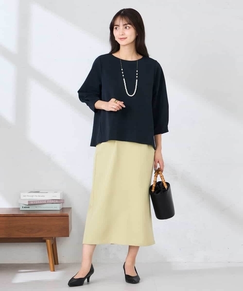 a.v.v（アー・ヴェ・ヴェ） tシャツ 半袖 光沢リップル七分袖