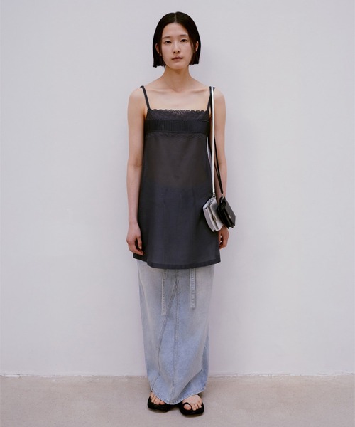 LOW CLASSIC（ロウクラシック） デニムスカート Belted High-waist