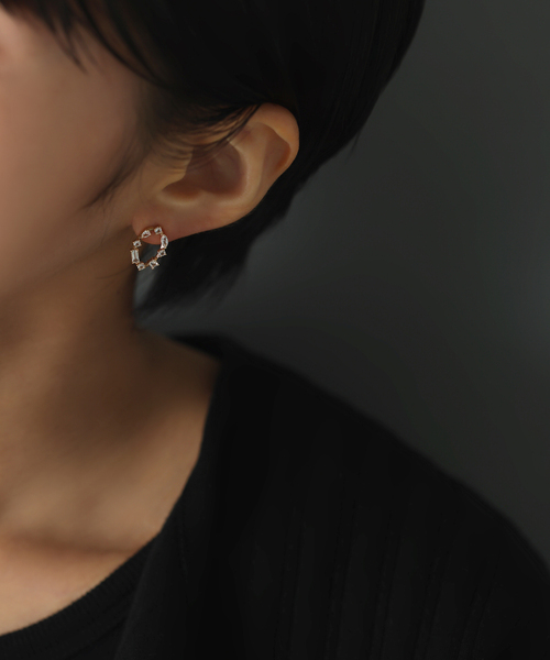 美品　lilas リラ　ミックスモチーフペンタゴンピアス　K10 両耳 Lilas ピアス ミックスモチーフオーバルピアス K10（両耳
