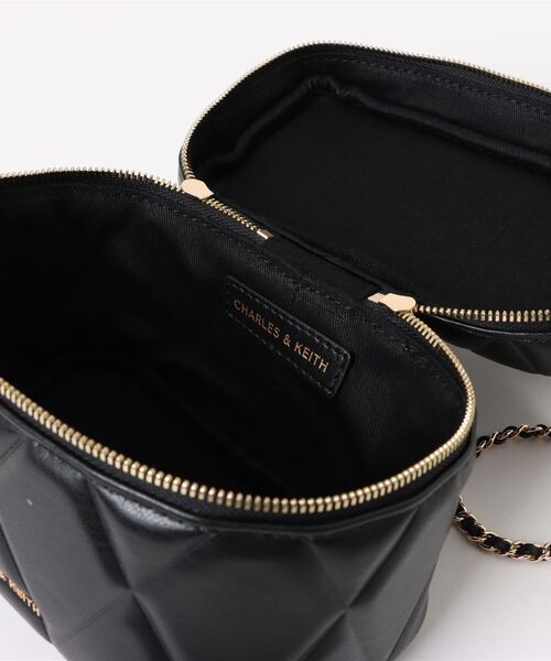 CHARLES ＆ KEITH（チャールズ&キース） ショルダーバッグ バッグ