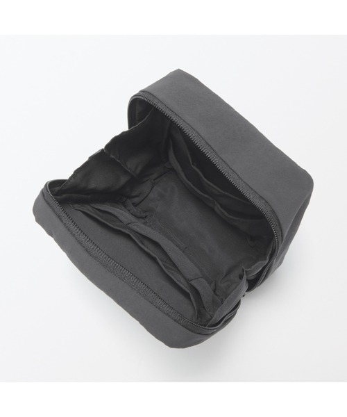 無印良品（MUJI） ポーチ リンクルナイロン 大きく開くスクエアポーチ