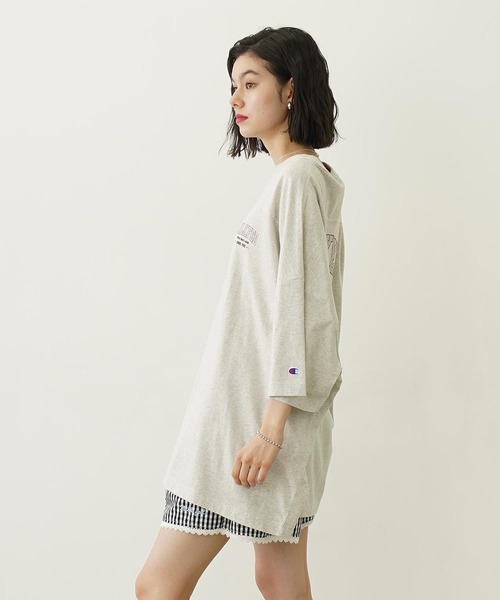 Champion tシャツ MILKFED.×CHAMPION COLLEGE LOGO BIG FOOTBALL