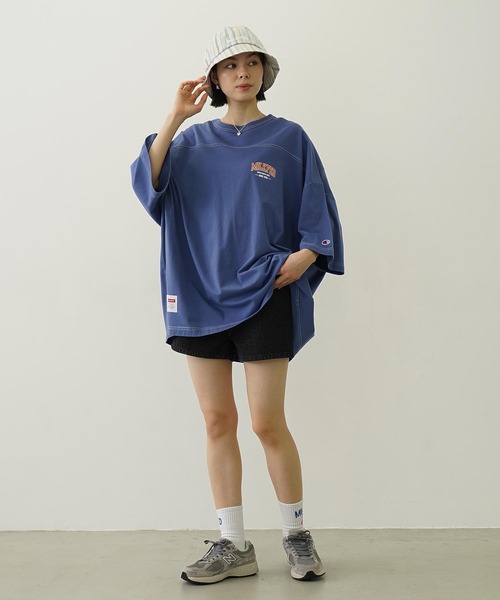Champion tシャツ MILKFED.×CHAMPION COLLEGE LOGO BIG FOOTBALL