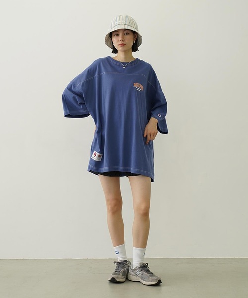 tシャツ MILKFED.×CHAMPION COLLEGE LOGO BIG FOOTBALL TEE レディース メンズ MILKFED.×CHAMPION COLLEGE LOGO BIG FOOTBALL TEE（Tシャツ