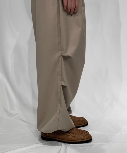 Toironier グレー カーゴパンツ Toironier（トワロニエ）の「Toironier/トワロニエ/Belt Cargo