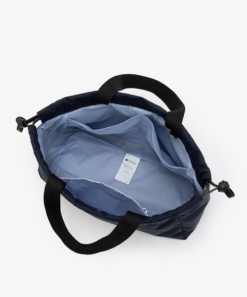 新品・タグ付きLESPORTSAC ボディバッグ 青 LeSportsac レスポートサック ボディバッグ ESSENTIAL