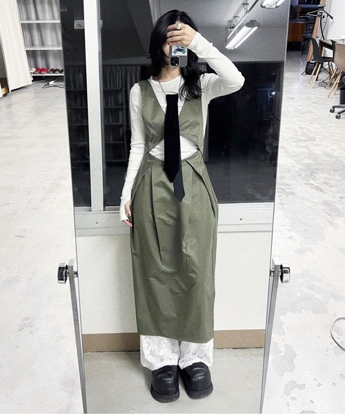 OMMO カーキ サロペット スカート 38 OMMO カーキ サロペット
