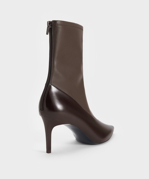 CHARLES ＆ KEITH（チャールズ&キース） ブーツ ポインテッドトゥ