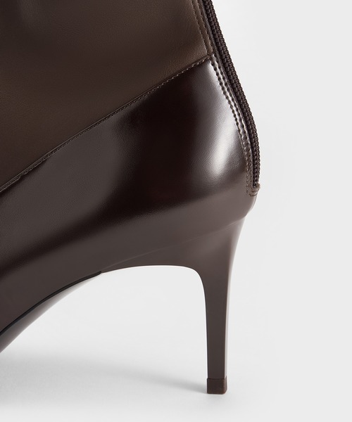 CHARLES ＆ KEITH（チャールズ&キース） ショート ブーツ ポインテッド