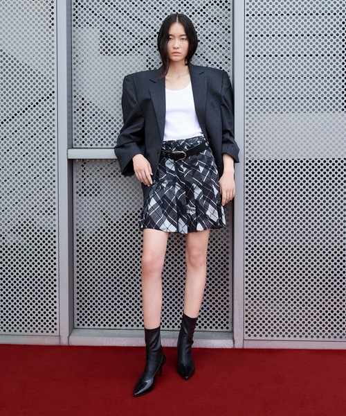 CHARLES ＆ KEITH（チャールズ&キース） ブーツ ポインテッドトゥ