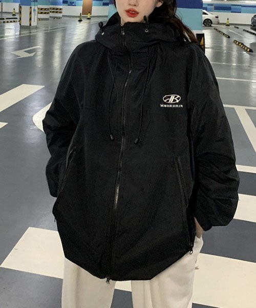 LIBEIRO ブラック マウンテンパーカー LIBEIRO マウンテンパーカー M 黒