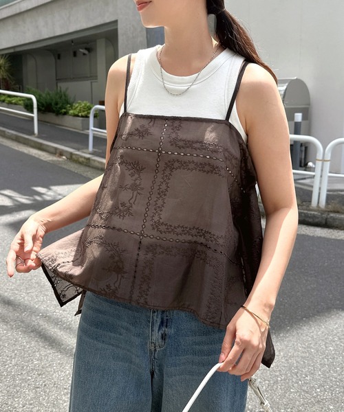 yuni パッチワークキャミソール andme（アンドミー） キャミソール 「新色追加」パッチワーク風刺繍
