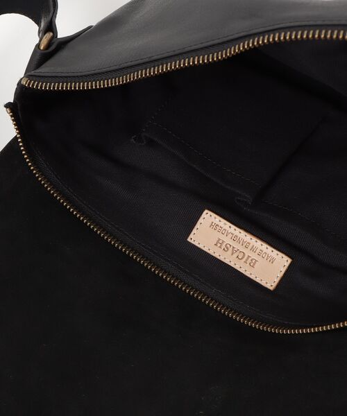 BICASH（ビカーシ） ショルダーバッグ プレーンレザーショルダーバッグ