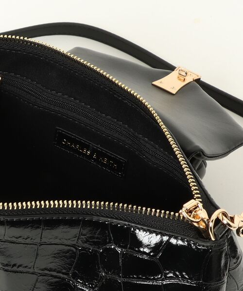 CHARLES ＆ KEITH（チャールズ&キース） ハンドバッグ Lilibet