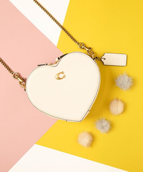 「COACH」 ショルダーバッグ ONE ホワイト系その他 レディース