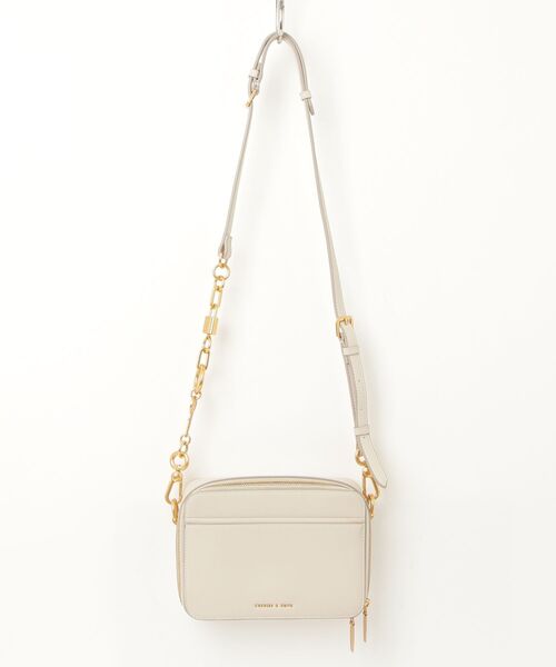 CHARLES & KEITH アイボリー ショルダーバッグ CHARLES ＆ KEITH（チャールズ&キース） 「CHARLES & KEITH