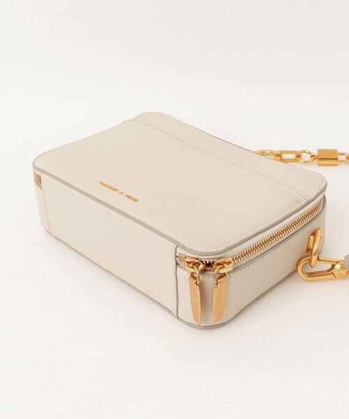 CHARLES ＆ KEITH（チャールズ&キース） 「CHARLES & KEITH