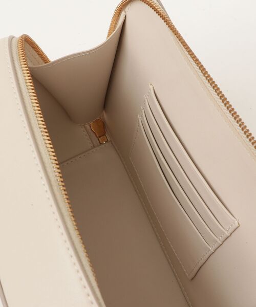 CHARLES ＆ KEITH（チャールズ&キース） 「CHARLES & KEITH