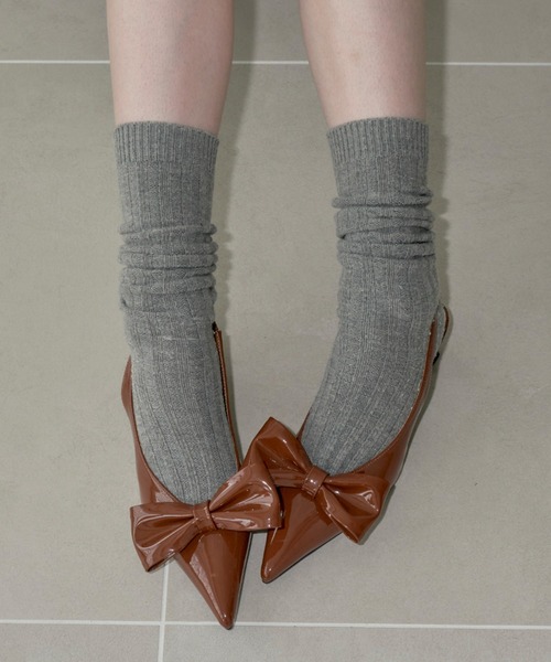 GIUNON 靴下 embroidery socks / ロゴ刺繍ソックス レディース