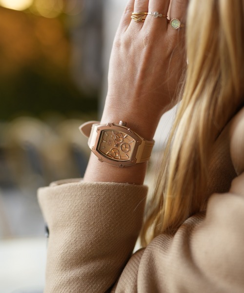【美品】ice watch ICE boliday ベージュ系 ICE WATCH 腕時計 「Ice-Watch アイスウォッチ」ICE boliday