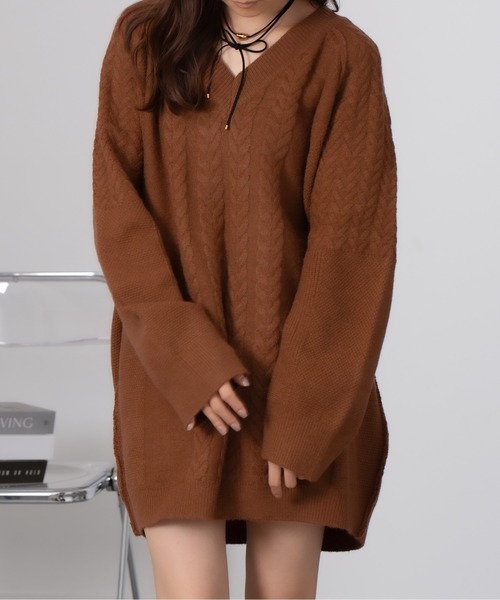 ニット セーター Nia(ニア)/ケーブル編み Vネックミニニットワンピース