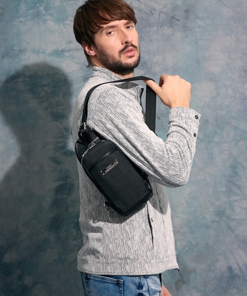 HIDEAWAYS NICOLE（ハイダウェイ ニコル） ウエストポーチ ミニボディ