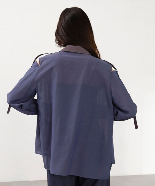 UNITED TOKYO ネイビー　ブラウス UNITED TOKYO ブラウス シャツ ショルダーカットシアーシャツ