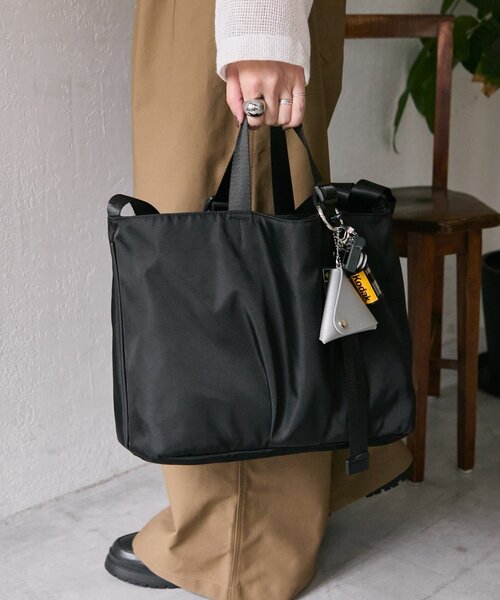 ear PAPILLONNER（イア パピヨネ） トートバッグ 「インフルエンサー