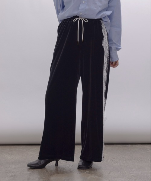 Eimee Law（エイミーロウ） パンツ アシメサイドレースベロアパンツ