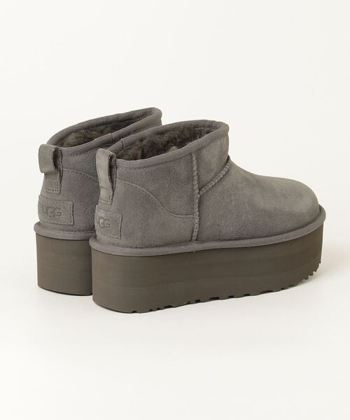 「UGG」 シューズ 6 ブラック レディースの画像