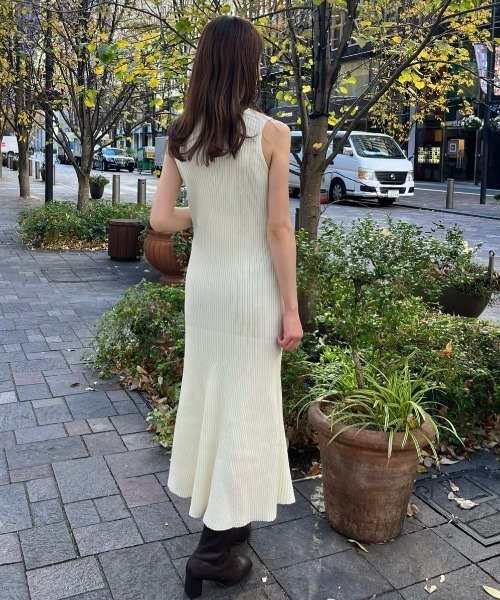 ダナキャランニューヨーク DKNY ☆$99 サイドロゴテープ襟付きV