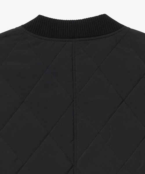 【LACOSTE】ボックスシルエット撥水キルティングジャケット ボックスシルエット撥水キルティングジャケット BF012J