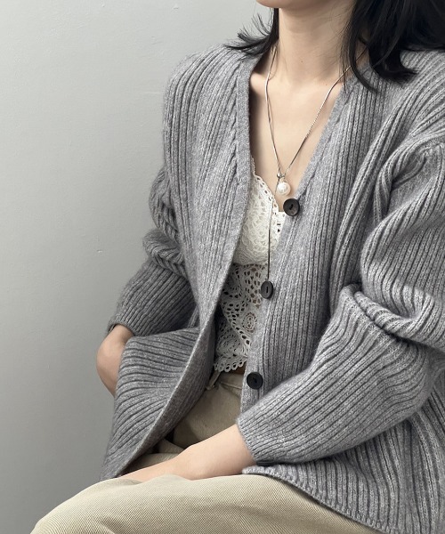 Alum' カーディガン アシンメトリーボタンディテールリブニット