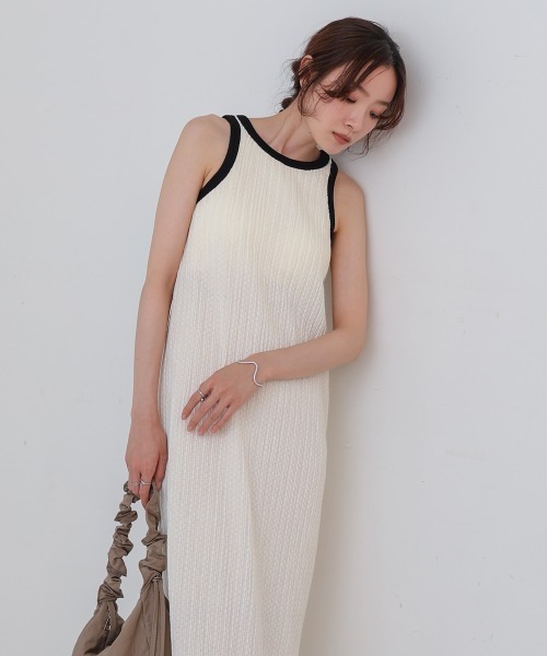 新品未使用タグ有　SNIDEL アメスリワンピース　カップ付き duei ワンピース カップ付アメスリタンクドッキングワンピース