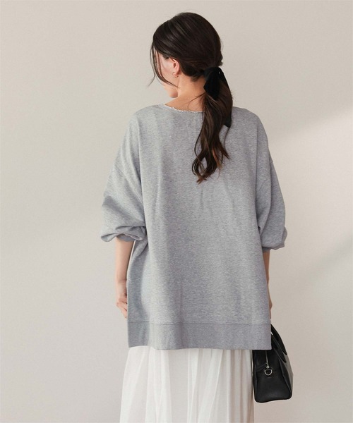 titivate（ティティベイト） トレーナー スウェット 深Vネックサイド