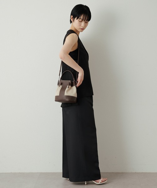 【正規品•美品】IACUCCI 2wayハンド/ショルダーバッグ 正規品•美品】IACUCCI 2wayハンド/ショルダーバッグ